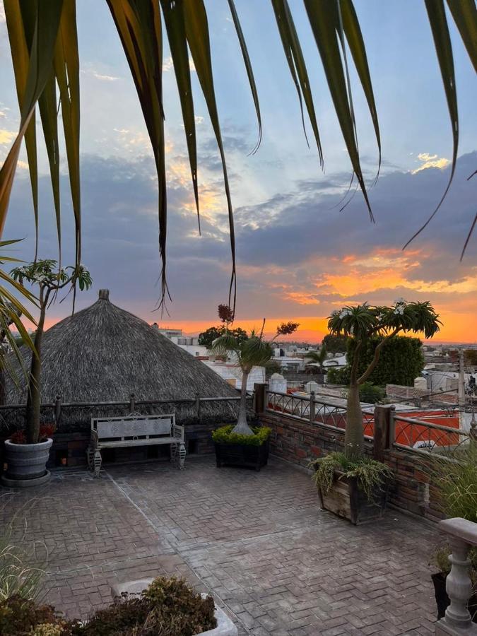 Casa Carmona 33 Hotel Queretaro Bagian luar foto