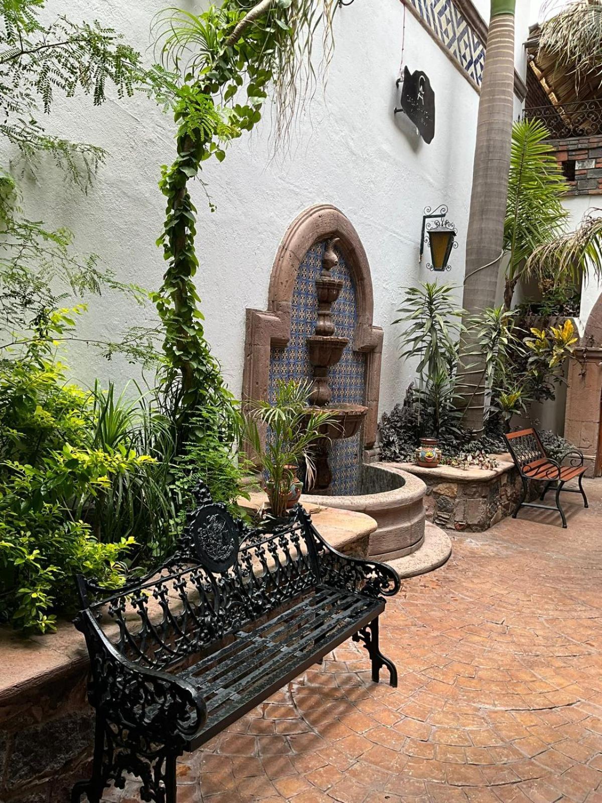 Casa Carmona 33 Hotel Queretaro Bagian luar foto